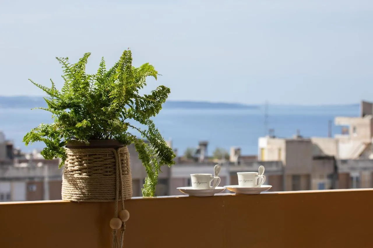 Tranquil Retreat W/ Balcony Sea View & Workspace Split 0*,  Croatia