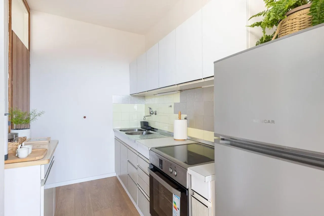Apartment Tranquil Retreat W/ Balcony Sea View & Workspace Split